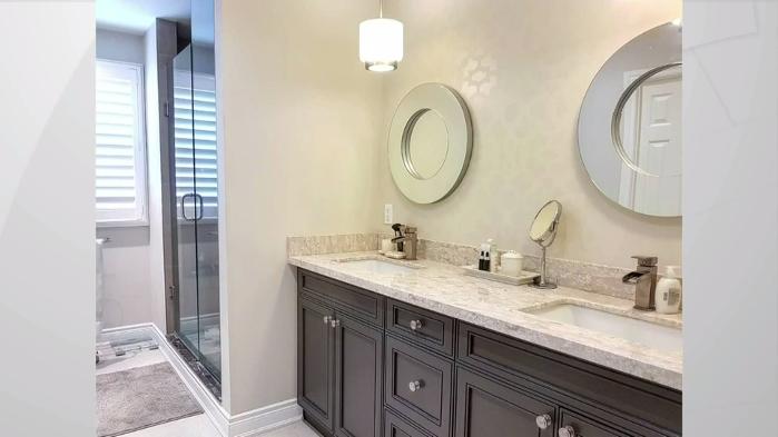 The functionality benefits and drawbacks of a bathroom double vanity
