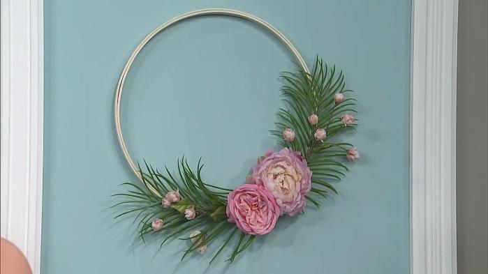 3 DIY summer wreaths to keep on your door all year